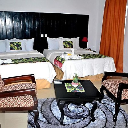 Hotel Bkbg Ломе Экстерьер фото