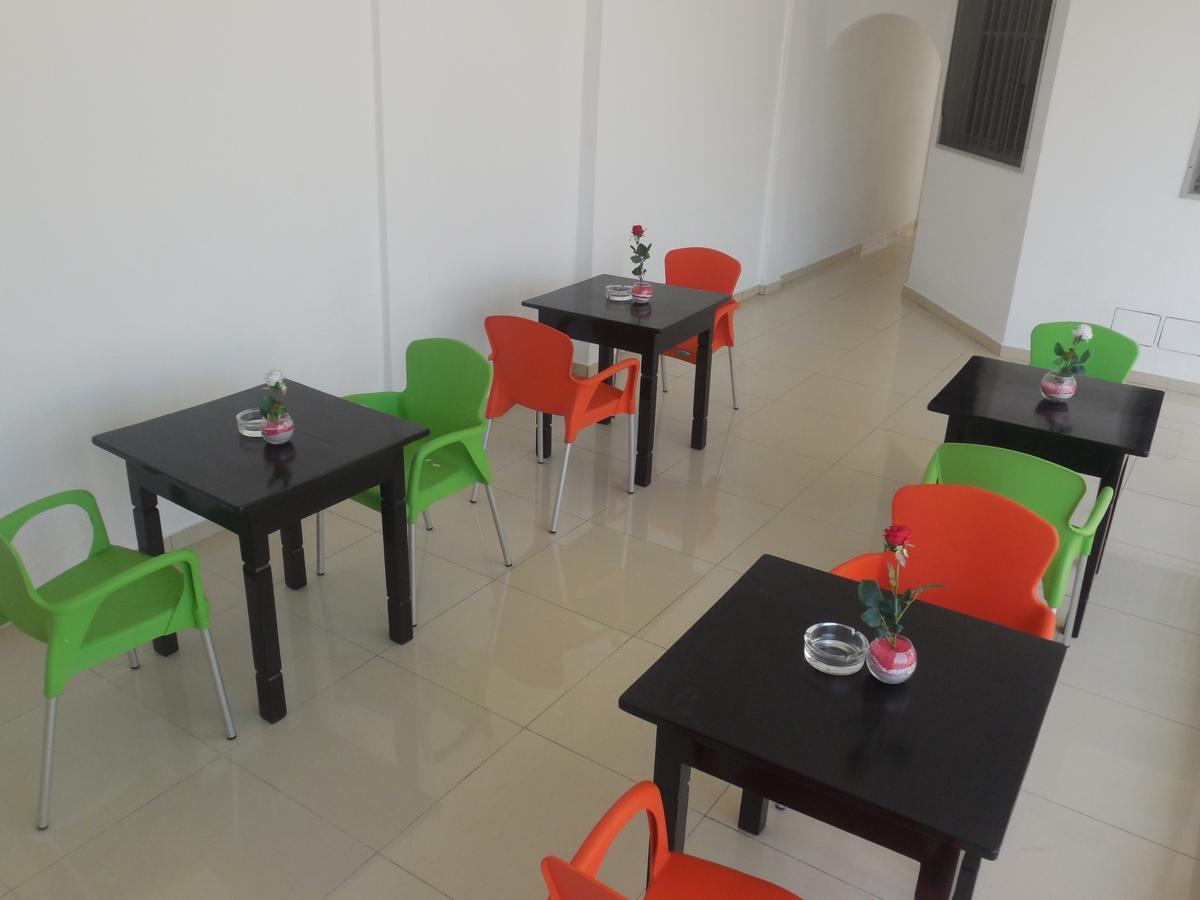 Hotel Bkbg Ломе Экстерьер фото