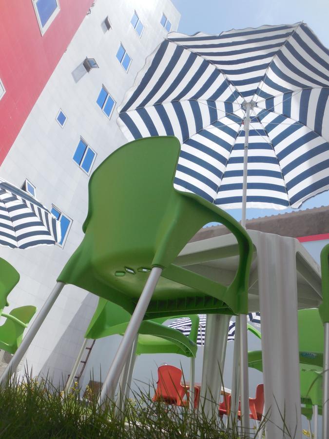 Hotel Bkbg Ломе Экстерьер фото
