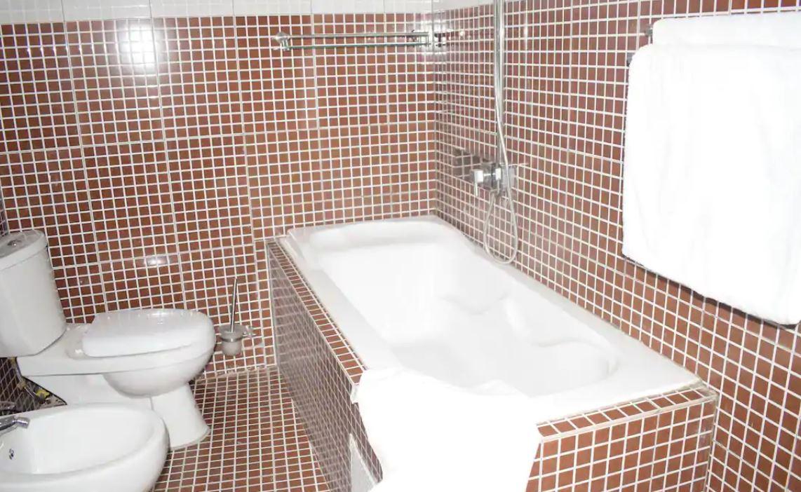 Hotel Bkbg Ломе Экстерьер фото